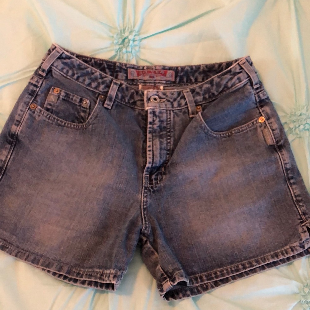 Silver Jean Shorts Size 30 x 3.5 inch inseam. Mid rise.